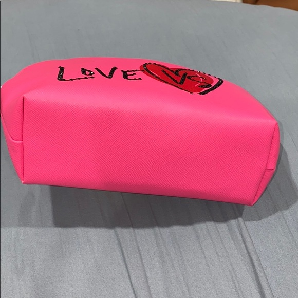 Victoria’s Secret Love VS Bling Make-up Pouch 💎 - Picture 5 of 9